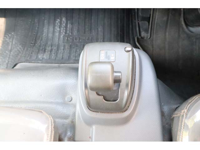 いすゞエルフアルミウイング小型（2t・3t）[写真34]