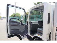 いすゞエルフアルミウイング小型（2t・3t）[写真05]