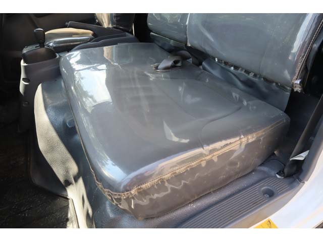 いすゞエルフアルミウイング小型（2t・3t）[写真07]