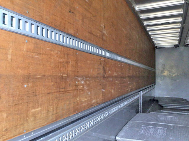 日野プロフィアアルミウイング大型（10t）[写真10]