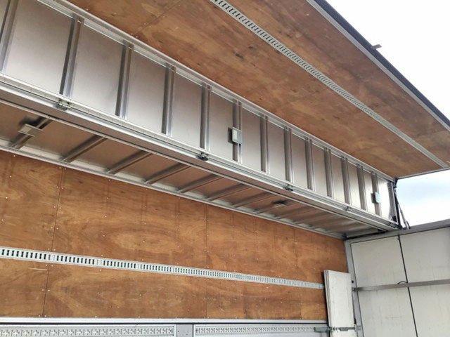 日野プロフィアアルミウイング大型（10t）[写真14]