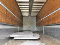 日野プロフィアアルミウイング大型（10t）[写真09]