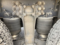 いすゞギガアルミウイング大型（10t）[写真15]