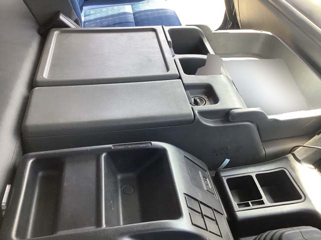 いすゞギガアルミウイング大型（10t）[写真32]