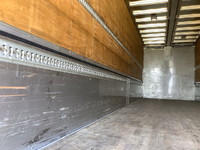 いすゞギガアルミウイング大型（10t）[写真07]