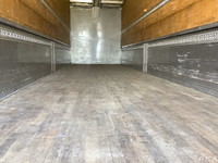 いすゞギガアルミウイング大型（10t）[写真08]