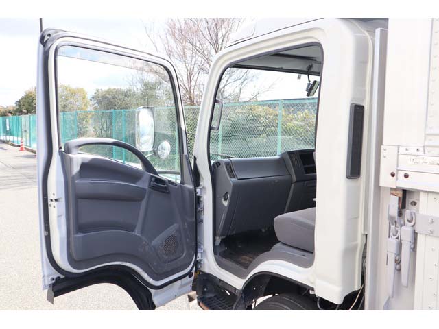 いすゞエルフパネルウイング小型（2t・3t）[写真12]