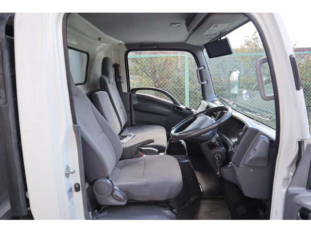 いすゞエルフパネルウイング小型（2t・3t）[写真31]