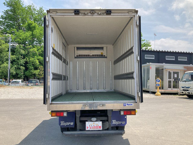 三菱ふそうキャンター冷凍車（冷蔵車）小型（2t・3t）[写真11]