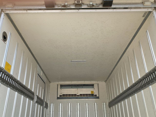 三菱ふそうキャンター冷凍車（冷蔵車）小型（2t・3t）[写真12]