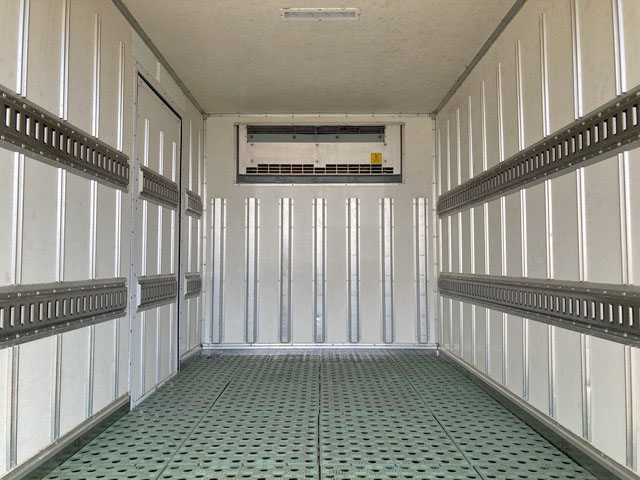 三菱ふそうキャンター冷凍車（冷蔵車）小型（2t・3t）[写真14]