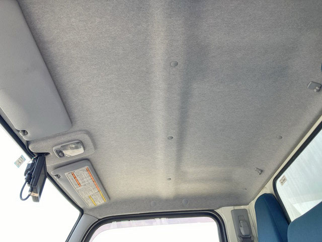 三菱ふそうキャンター冷凍車（冷蔵車）小型（2t・3t）[写真32]