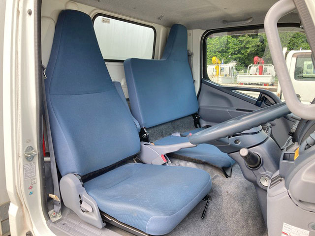 三菱ふそうキャンター冷凍車（冷蔵車）小型（2t・3t）[写真33]