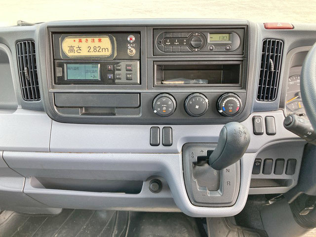 三菱ふそうキャンター冷凍車（冷蔵車）小型（2t・3t）[写真35]