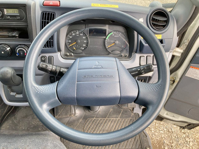 三菱ふそうキャンター冷凍車（冷蔵車）小型（2t・3t）[写真36]