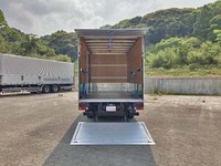 三菱ふそうキャンターアルミバン小型（2t・3t）[写真10]