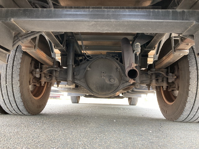 三菱ふそうキャンターアルミバン小型（2t・3t）[写真22]