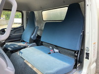 三菱ふそうキャンターアルミバン小型（2t・3t）[写真27]