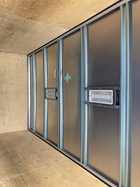 日野デュトロアルミバン小型（2t・3t）[写真12]