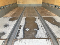 日野デュトロアルミバン小型（2t・3t）[写真15]