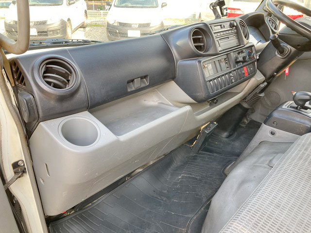 日野デュトロアルミバン小型（2t・3t）[写真30]