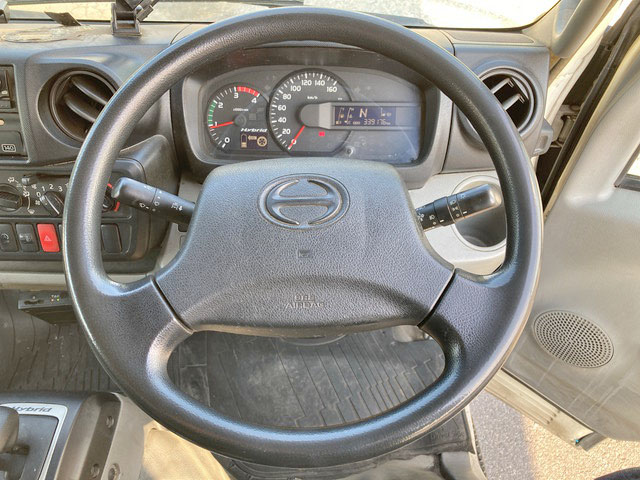 日野デュトロアルミバン小型（2t・3t）[写真36]