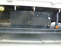 いすゞフォワード平ボディ中型（4t）[写真25]