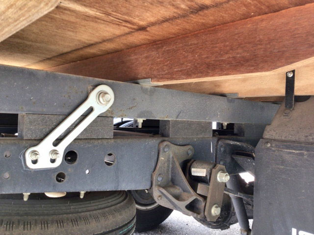 いすゞエルフクレーン4段小型（2t・3t）[写真25]