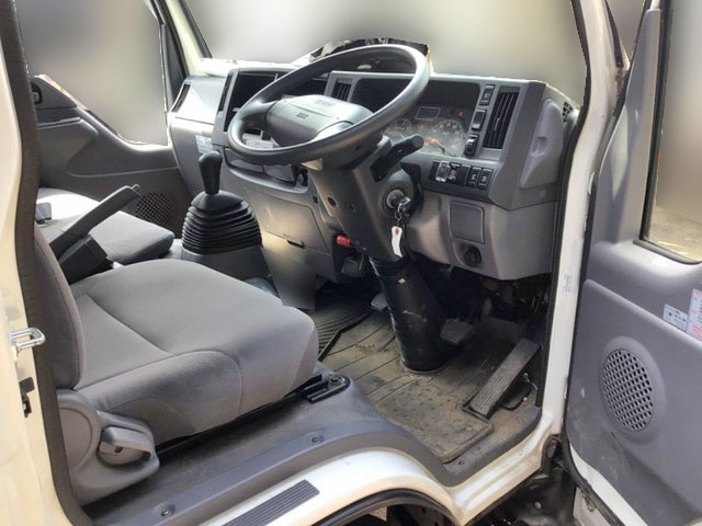 いすゞエルフクレーン4段小型（2t・3t）[写真32]