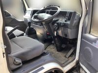 いすゞエルフクレーン4段小型（2t・3t）[写真32]