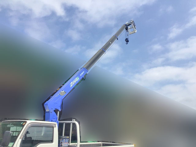 いすゞエルフクレーン4段小型（2t・3t）[写真08]