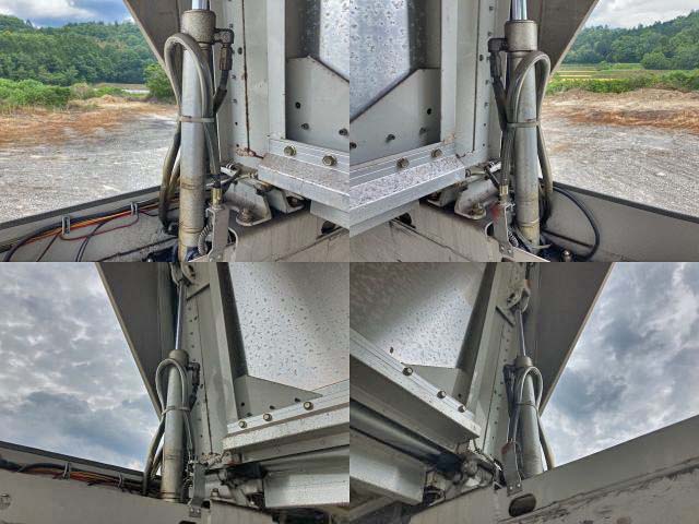 三菱ふそうファイターアルミウイング中型（4t）[写真13]