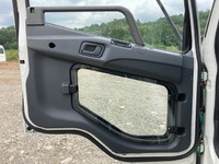 三菱ふそうファイターアルミウイング中型（4t）[写真23]