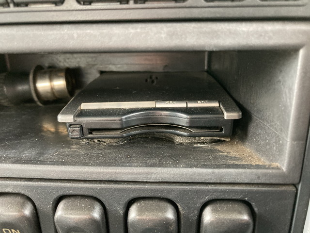 三菱ふそうファイターアルミウイング中型（4t）[写真34]