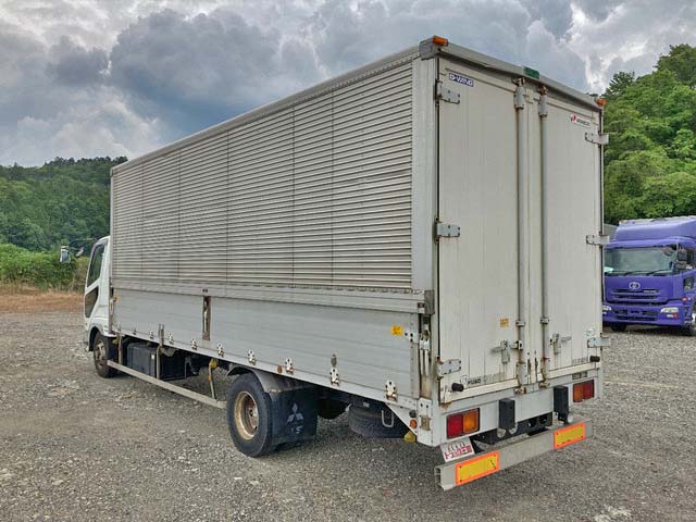 三菱ふそうファイターアルミウイング中型（4t）[写真04]