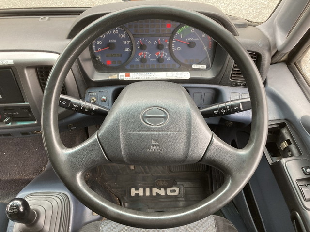 日野レンジャー冷凍車（冷蔵車）中型（4t）[写真27]