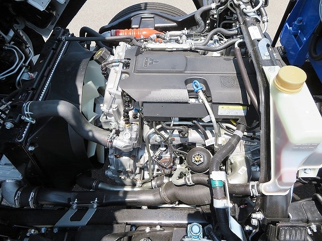 三菱ふそうキャンタークレーン4段小型（2t・3t）[写真17]