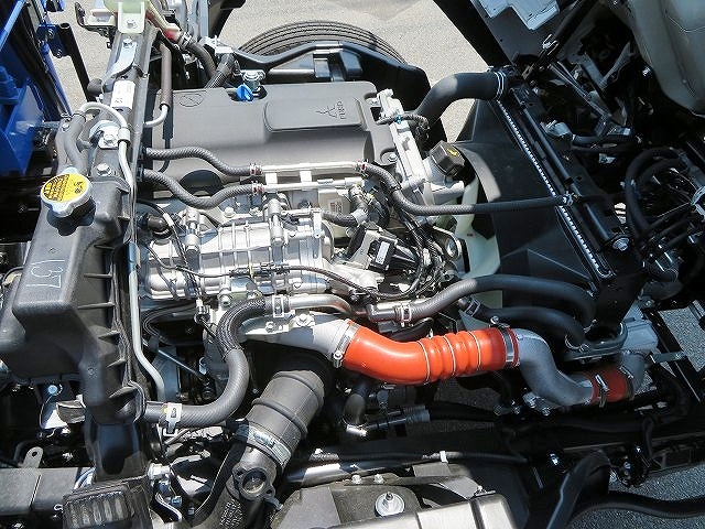 三菱ふそうキャンタークレーン4段小型（2t・3t）[写真18]