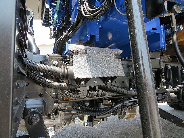 三菱ふそうキャンタークレーン4段小型（2t・3t）[写真26]