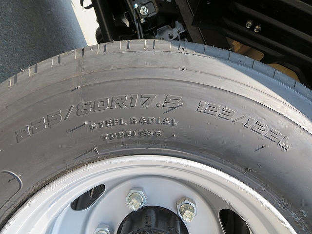 三菱ふそうキャンタークレーン4段小型（2t・3t）[写真30]