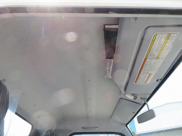 三菱ふそうキャンタークレーン4段小型（2t・3t）[写真39]