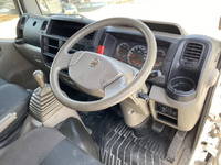 日産アトラス平ボディ小型（2t・3t）[写真30]