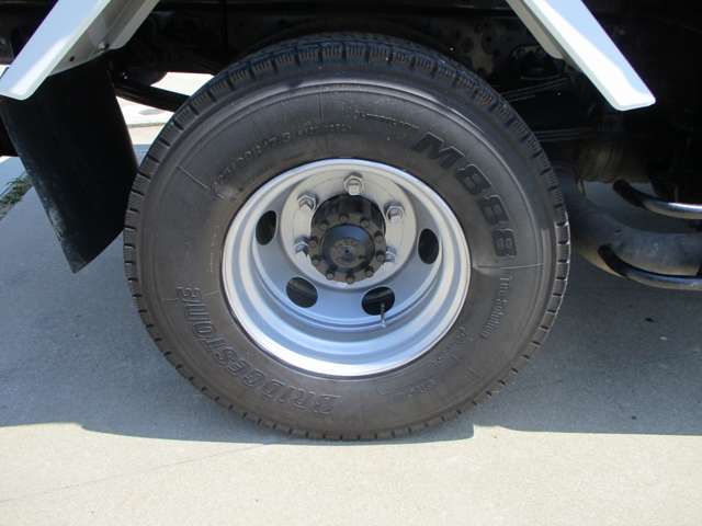 三菱ふそうファイターダンプ中型（4t）[写真14]