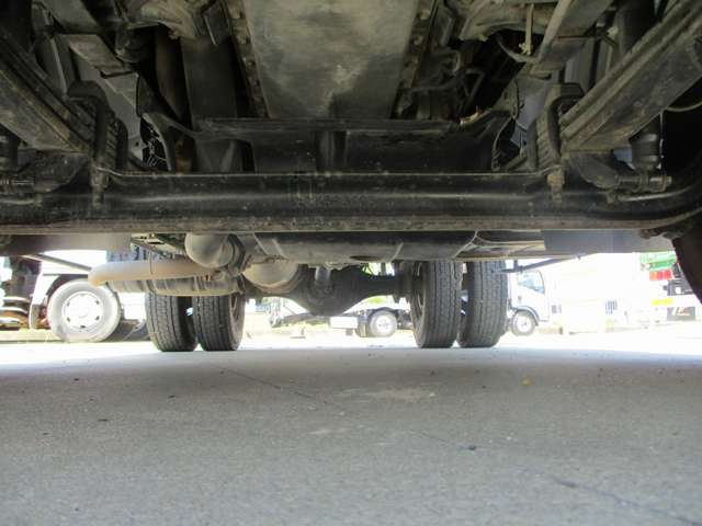 三菱ふそうファイターダンプ中型（4t）[写真15]