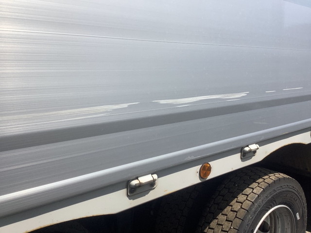 三菱ふそうスーパーグレートパネルウイング大型（10t）[写真09]