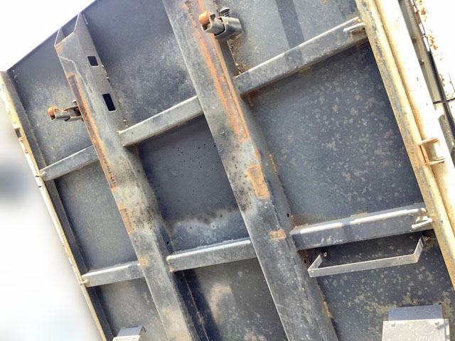 いすゞエルフダンプ小型（2t・3t）[写真10]