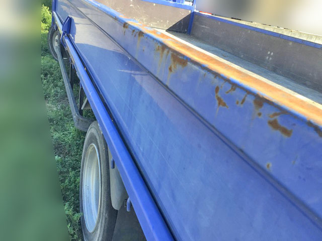 三菱ふそうキャンター平ボディ小型（2t・3t）[写真13]