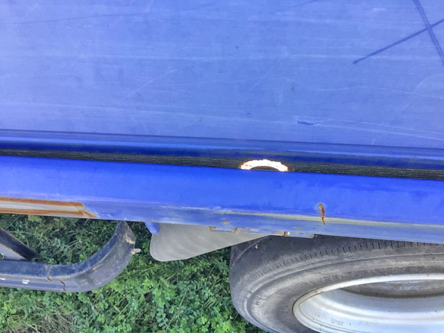 三菱ふそうキャンター平ボディ小型（2t・3t）[写真15]