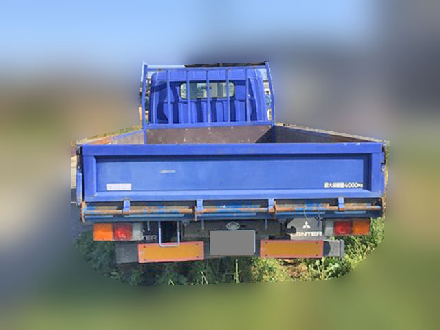三菱ふそうキャンター平ボディ小型（2t・3t）[写真07]