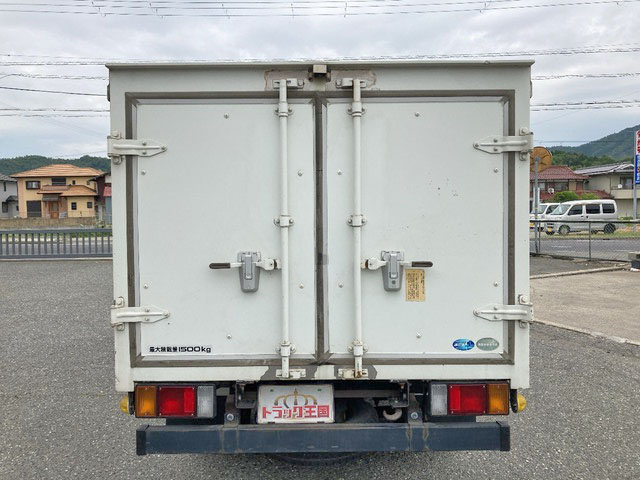 いすゞエルフ冷凍車（冷蔵車）小型（2t・3t）[写真10]